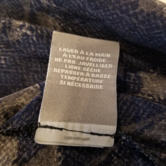 Sparkle & Fade Silk Top Navy Blue Floral Print XSmall V-Neck Tee Mesh/Sheer - Picture 5 of 10